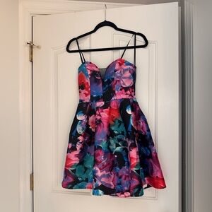 Floral Skater dress size 3/4